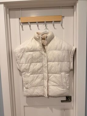 UGG Ivory Quilted Puffer Vest